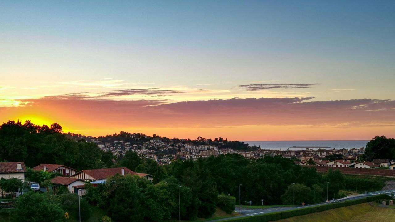 Ilunabarra - Appartement Calme, Vue Mer, Parking - WiFi&Netflix Ciboure Bagian luar foto